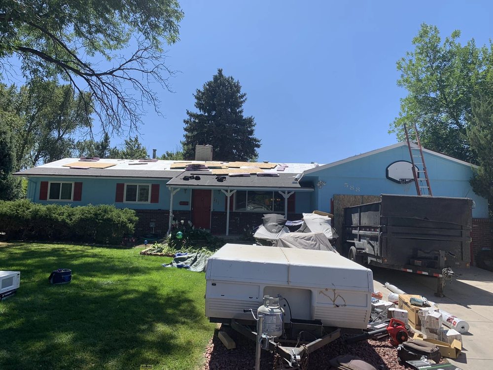 Upscale residential home with shingle roof suitable for hail damage inspection – Chicago Hail Claims.